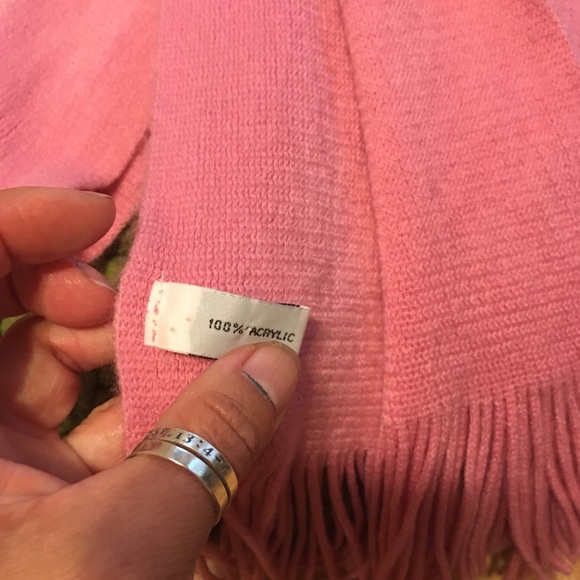 Gorgeous pink scarf 泥 - Picture 4 of 5